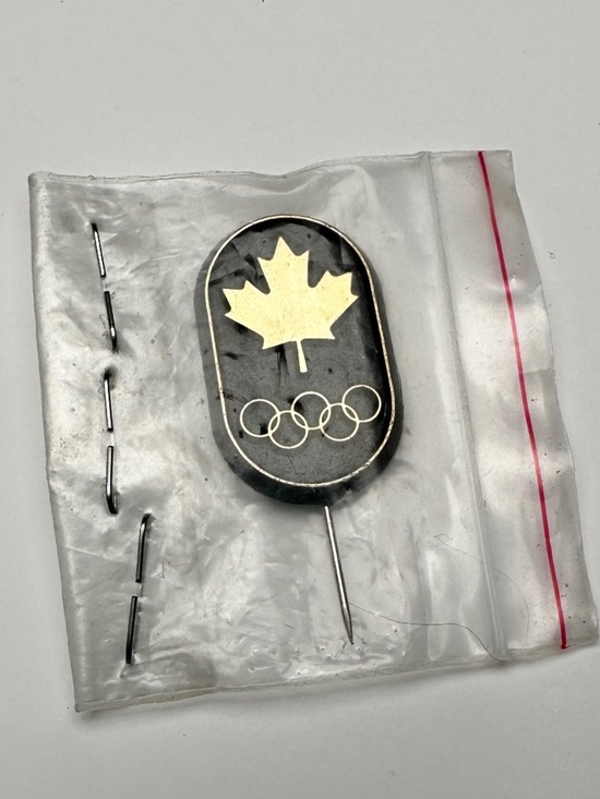 Jewelry - ✨2 for $10✨ Vintage Team Canada Olympic Maple Leaf Tie Tack Pin Black Gold Tone